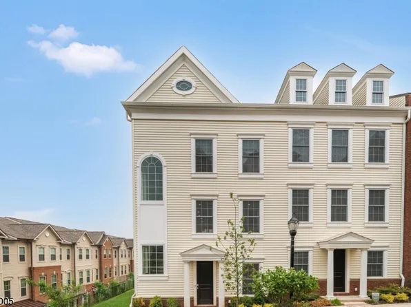 277 Bradley Dr, Wood-Ridge Boro, NJ 07075