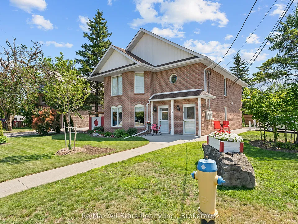 53 Helen St