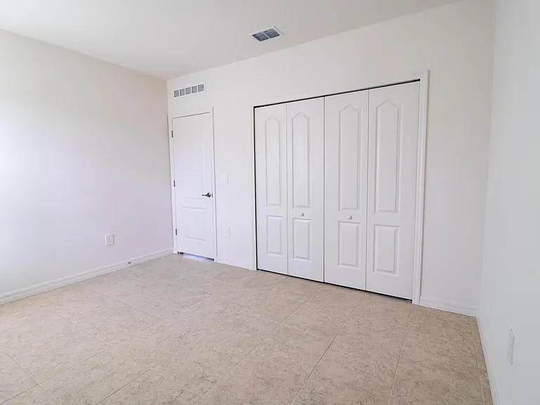 2061 SE Mantua St — Photo 16