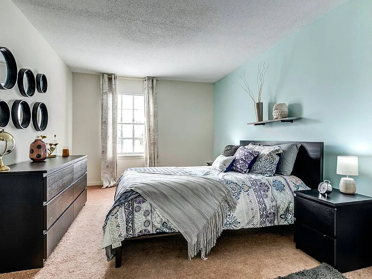 17-Silvertree+Communities-Model-Bedroom2