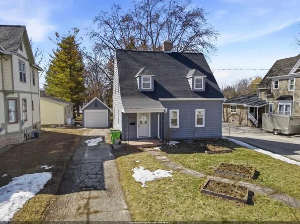 503 S State St, Chilton, WI 53014