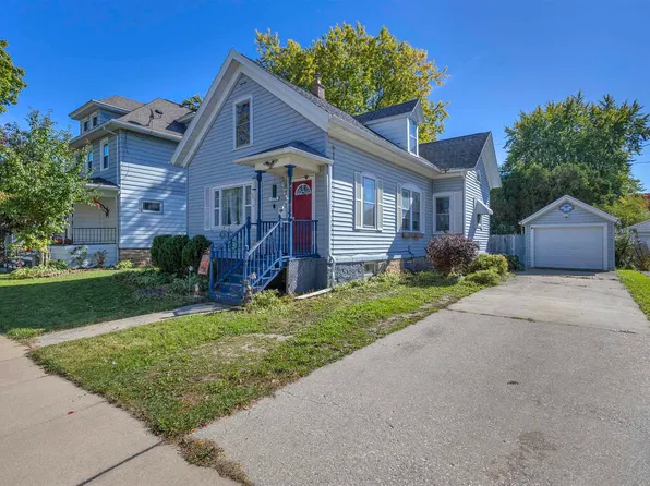 118 7th St, Fond Du Lac, WI 54935