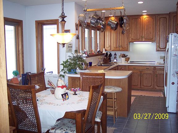 MAIN KITCHEN