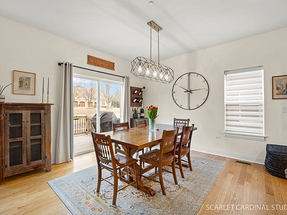 5th image of 627 Bourbon Ct