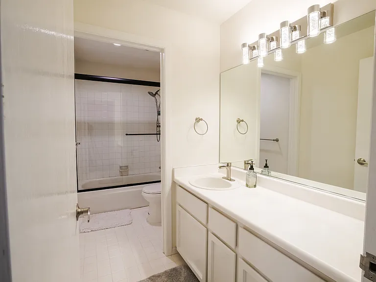 9201 NE Juanita Dr #305 — Photo 14