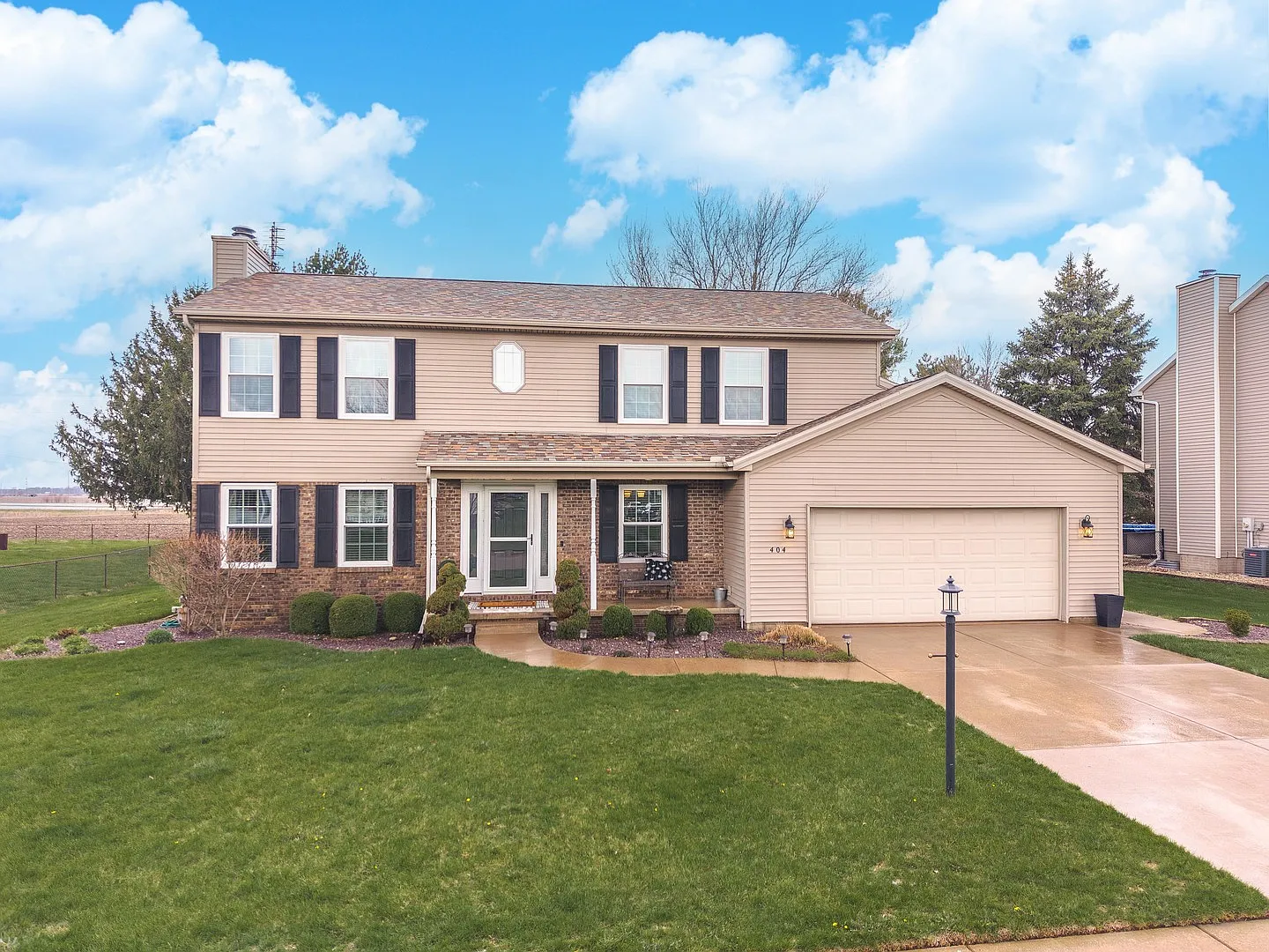 404 N Delane Dr photo 1