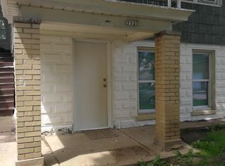 2325 S 11th St LOWR #, Milwaukee, WI 53215