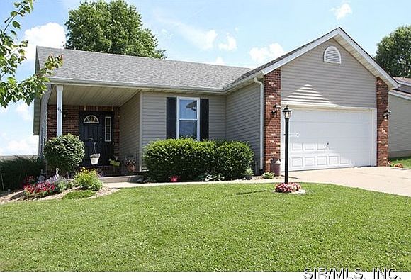 1st image of 46 Jennifer Dr