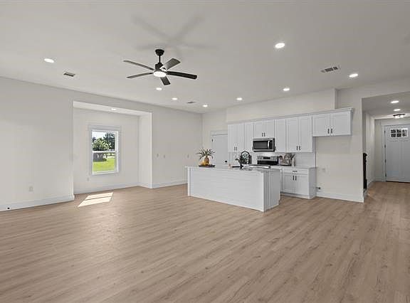 5th image of 5844 Atkinson Cir