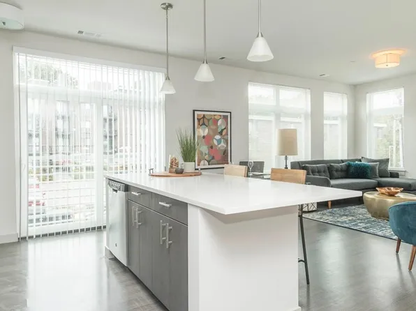 99 Tremont St #207, Boston, MA 02135