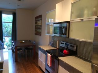 207 Pierce St #206, Houston, TX 77002