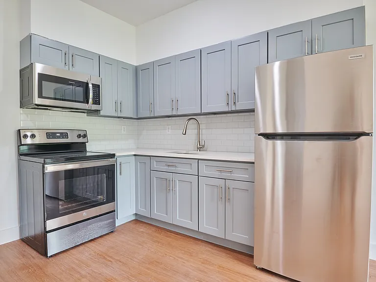 360 E 184th St #1B — Photo 1