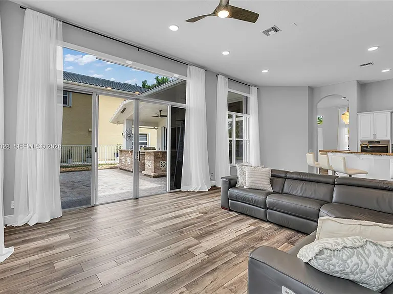 950 Marina Dr — Photo 29