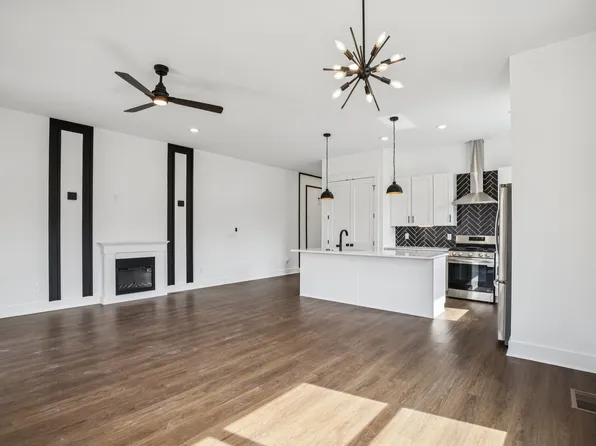 2211 18th Ave N, Nashville, TN 37208