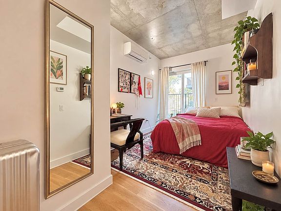 4th image of 152 Manhattan Ave APT 3F