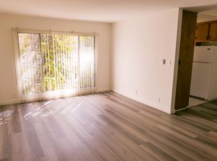 3003 Arizona Ave APT 8, Santa Monica, CA 90404