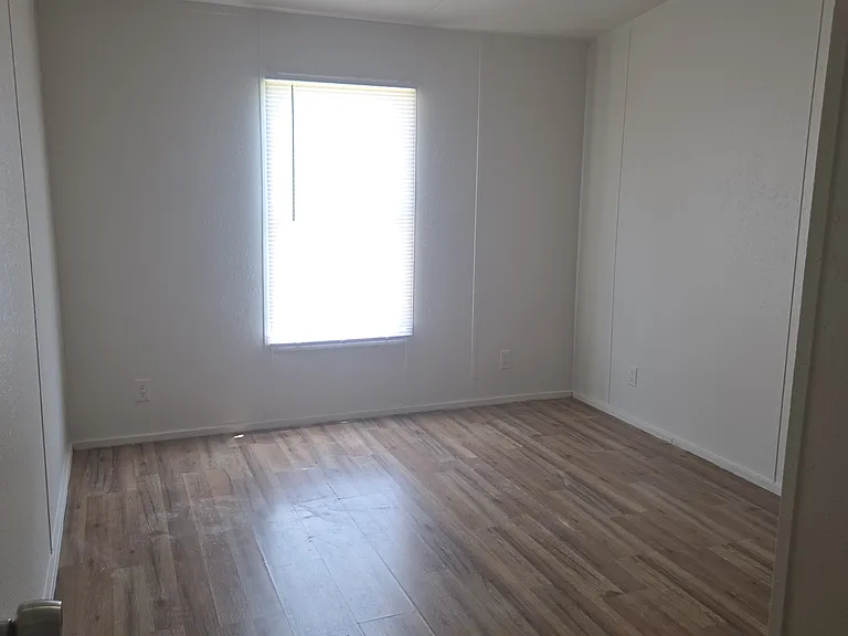 8540 Longhorn Dr — Photo 17
