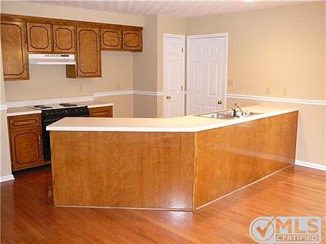 3rd image of 158 Shady Maple Dr