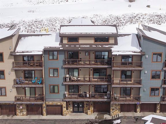 2nd image of 11 Crested Mountain Lane #L8