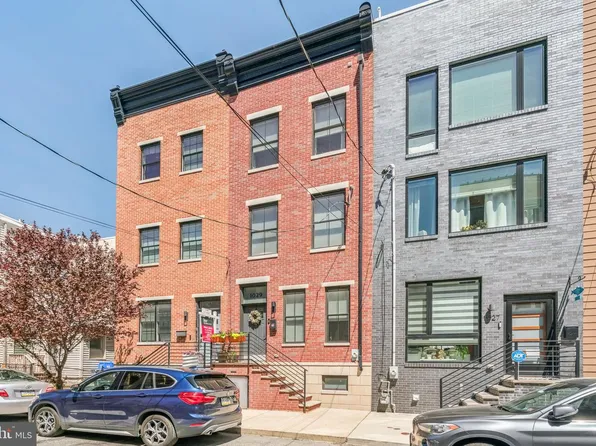 1029 Earl St, Philadelphia, PA 19125