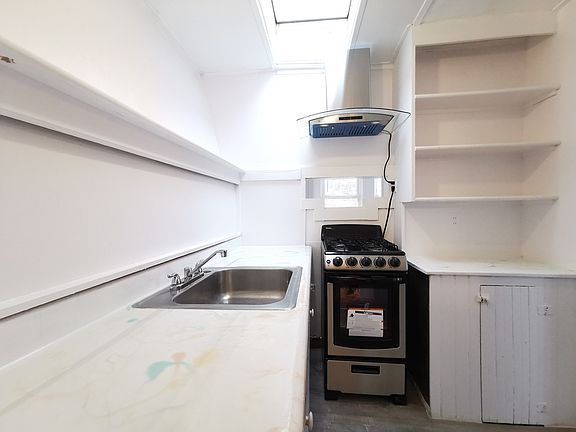 5th image of 44 S Central Ave #2