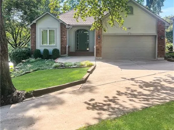 17800 E 30th Dr S, Independence, MO 64057