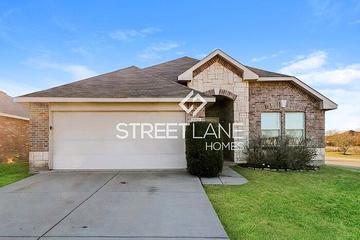 1st image of 12745 Northern Pine Dr