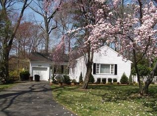 339 Village Pl, Wyckoff, NJ 07481
