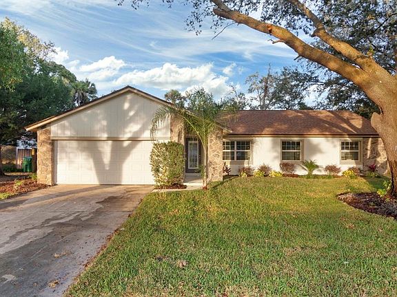 2nd image of 316 Panama Cir