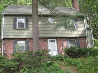 2 Forest Rd, Wakefield, MA 01880