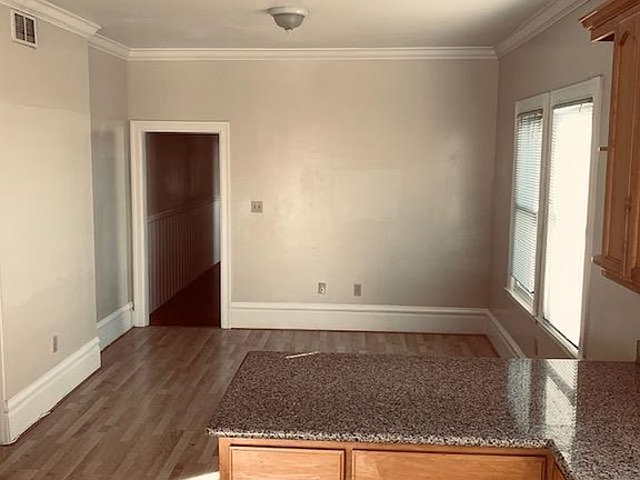 4th image of 2348 Fulton St