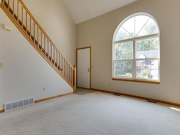 2nd image of 5381 Pebble Creek Ln #6
