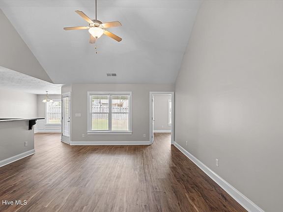 2nd image of 625 Shipley Avenue