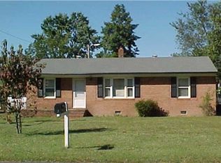 5118 Palmetto Ln, Fayetteville, NC 28304