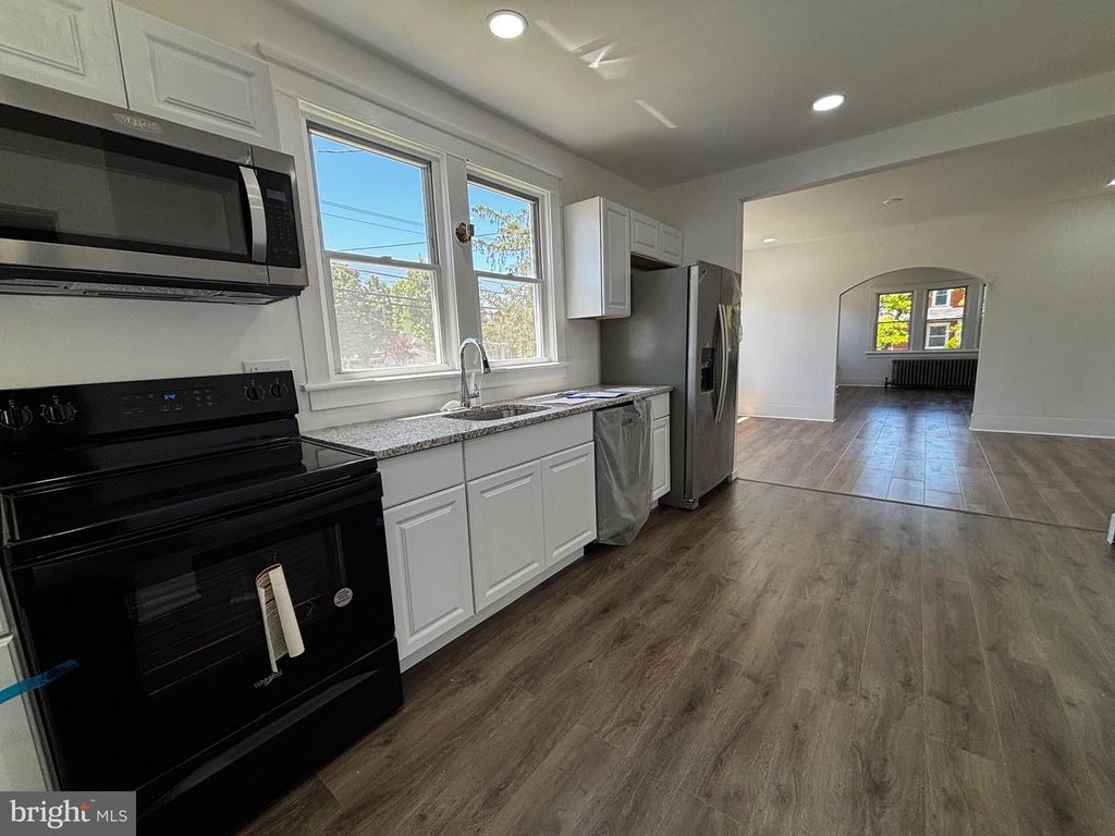 1002 E Chestnut Ave, Vineland, NJ - More