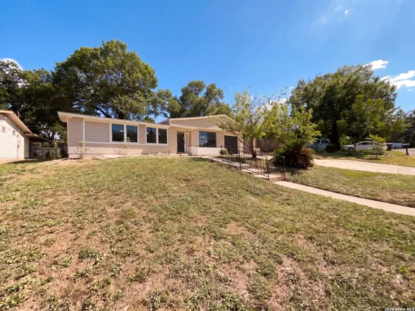 222 COLEBROOK DR, San Antonio, TX 78228