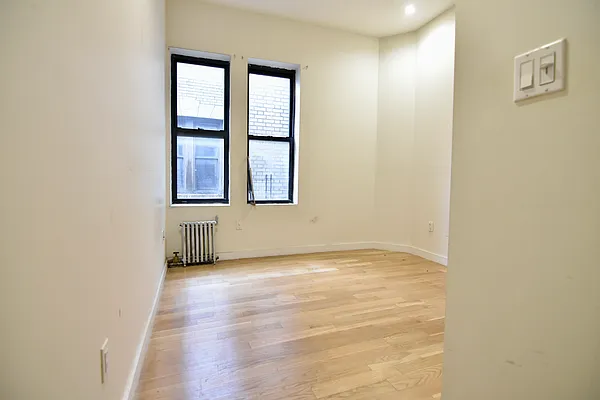 Rented by Bohemia Realty Group | media 13