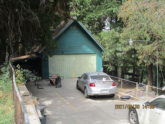 Detached Garage with Attic