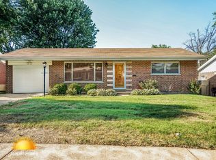 2105 Saint Louis St, Florissant, MO 63033