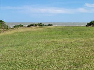 1713 1st St, Bayside, TX 78340