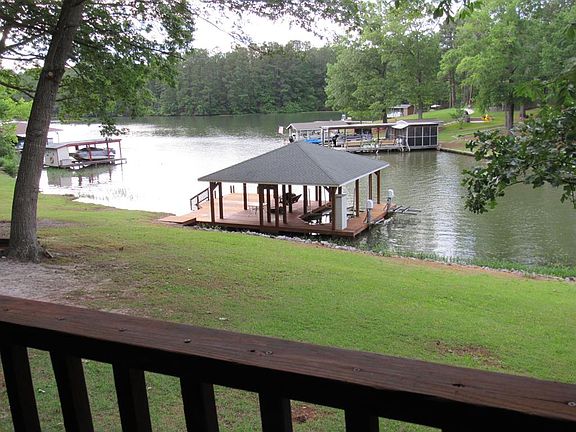 3rd image of 162 Pinewood Acres Dr