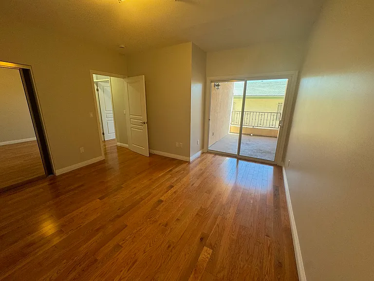 1466 S Bedford St #202 — Photo 5