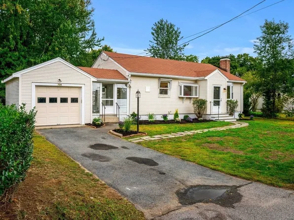 126 Newbury St, Framingham, MA 01701