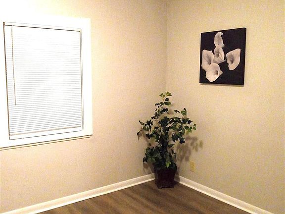 2nd image of 134 Elkan Ave