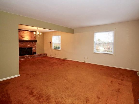 3rd image of 26691 Foxton Ct
