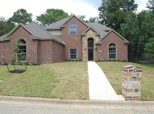 1815 Hillvalley Dr, Arlington, TX 76013