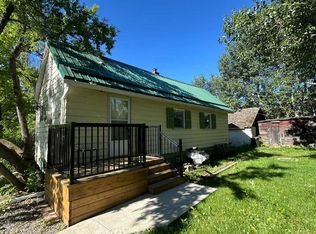 1310 N 84th St, Crowsnest Pass, AB T0K0M0