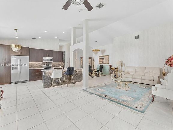 3rd image of 6786 Camille St
