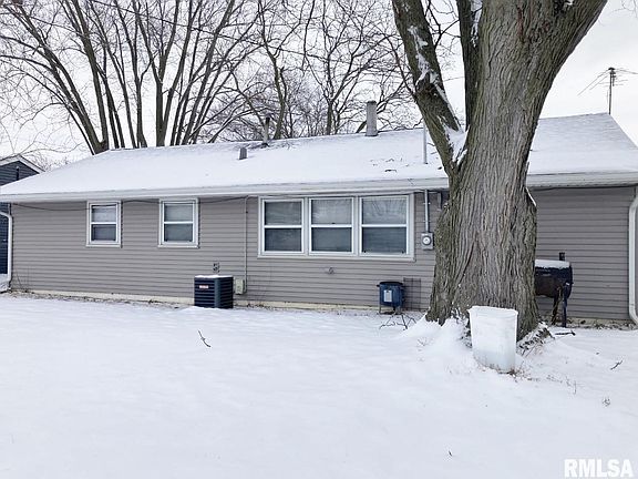 2nd image of 2328 N Fairmount St