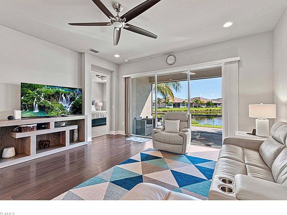 3rd image of 28529 Lobos CIR